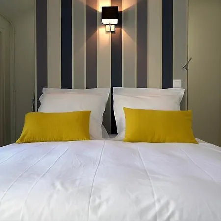 Une Ame A : Cote Cour Apartman Nîmes