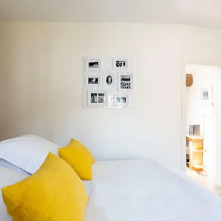 Une Ame A : Cote Cour Apartman Nîmes